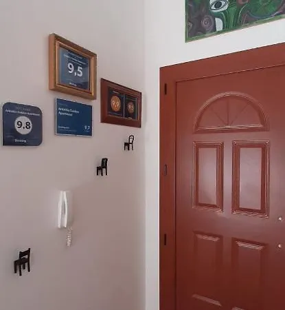 Artistika Golden Apartman Capitana