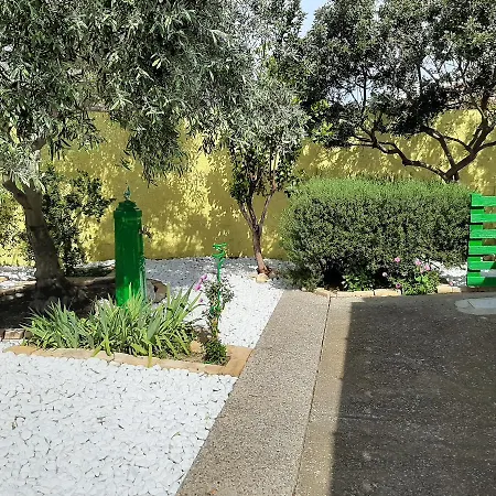 Artistika Golden Apartamento *