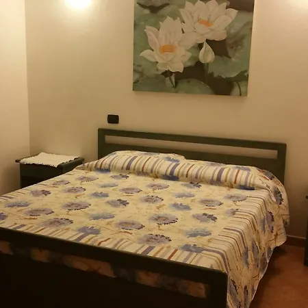 Artistika Golden Apartment *