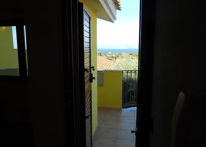 Artistika Golden Apartamento